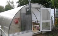 How to set up a greenhouse for winter growing